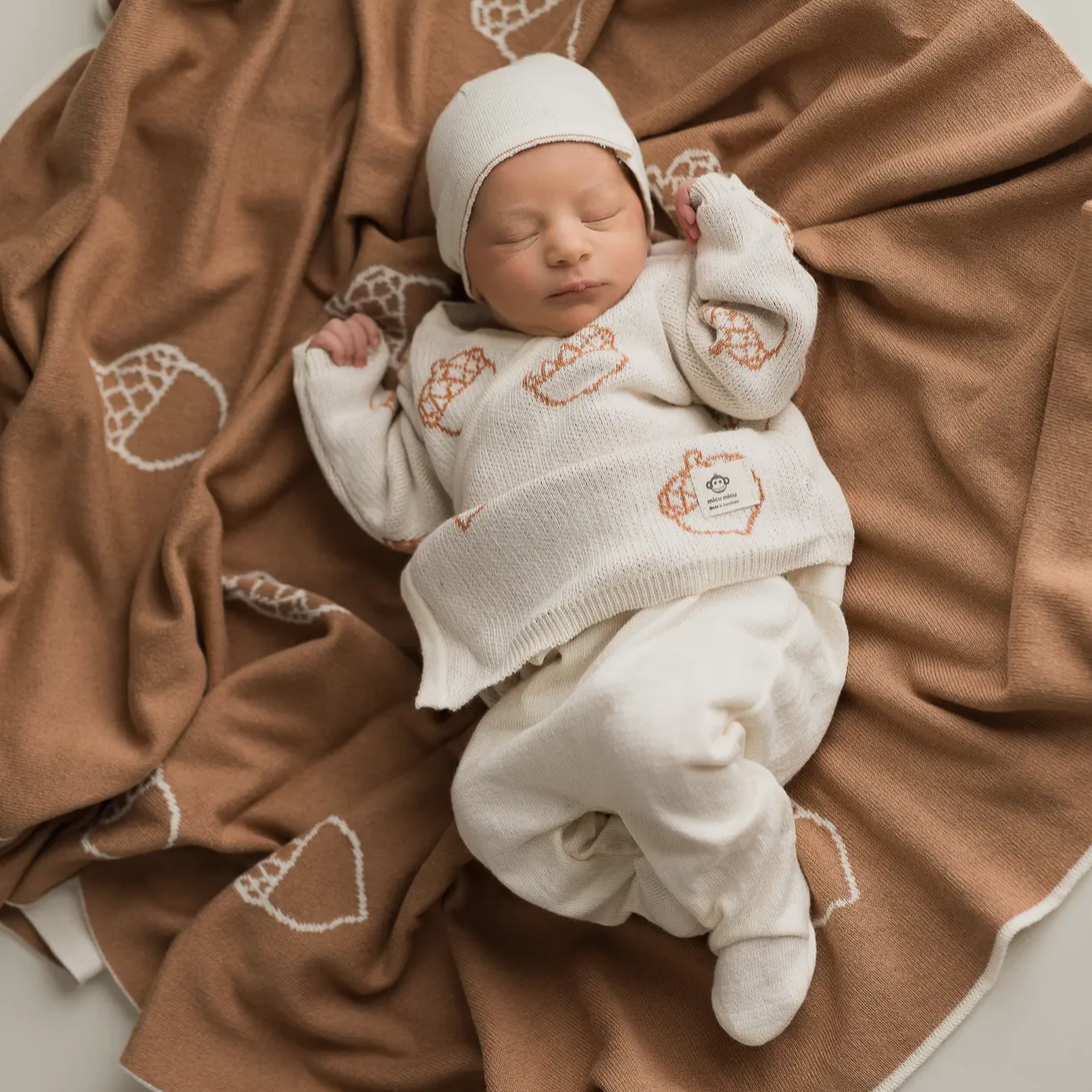 Newborn Pack Acorn Ecru